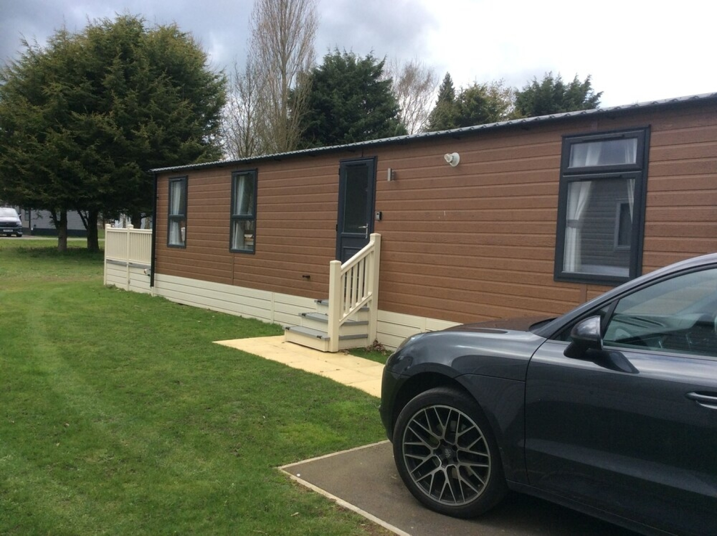 2 Bed Luxury Lodge With Hot Tub Allerthorpe York