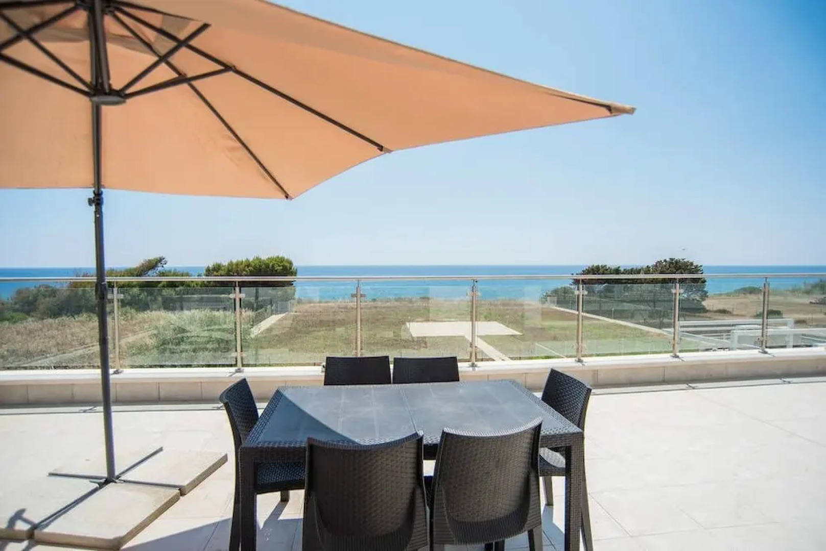 Holiday Nero D'Avola & Caponegro