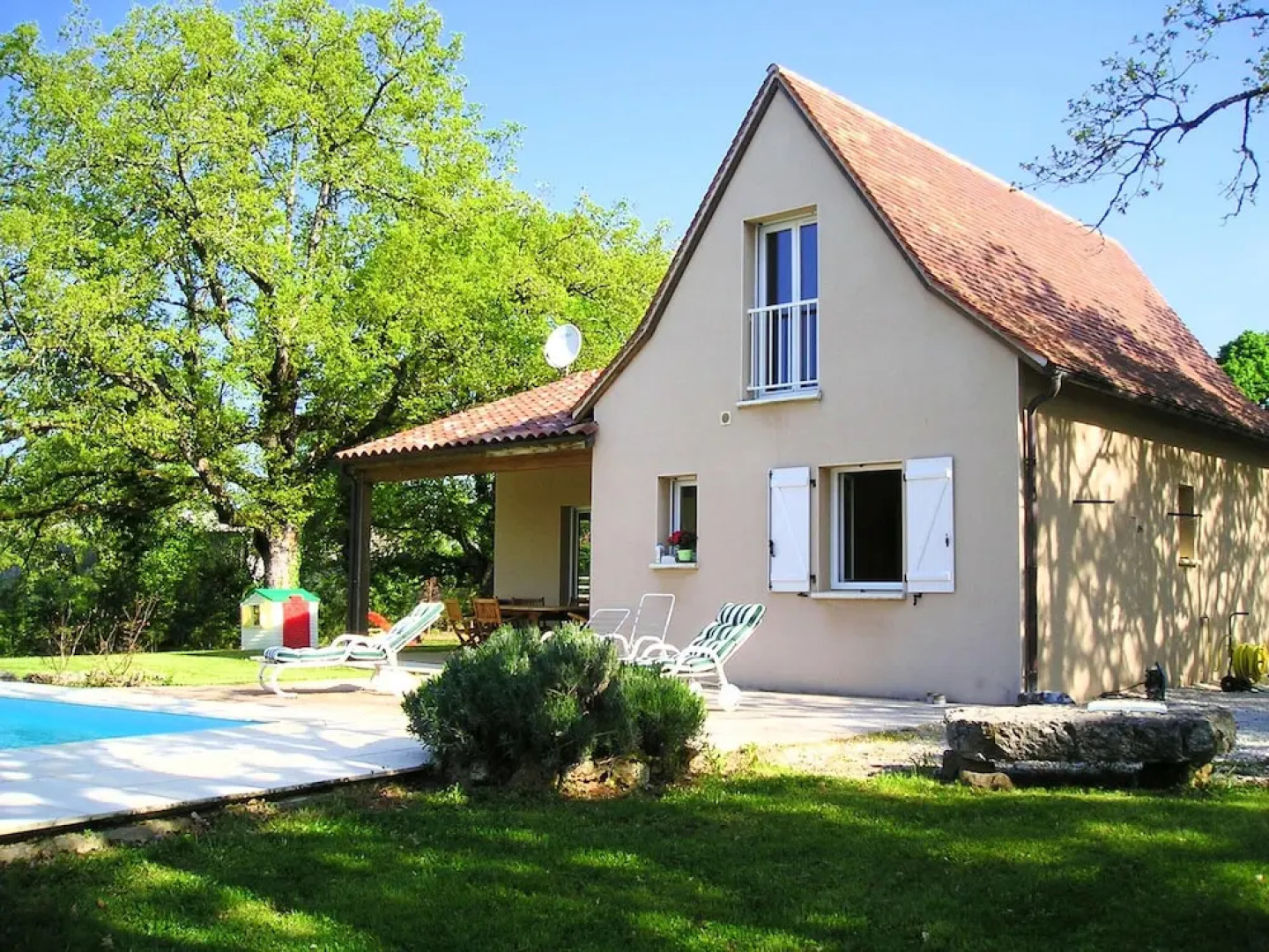 Villa With 4 Bedrooms in Loubressac, With Private Pool and Enclosed Garden
