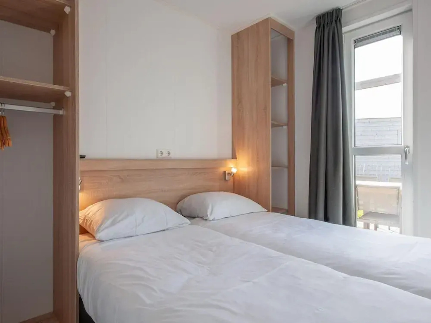 Hostel in Nieuwvliet Near the Beach