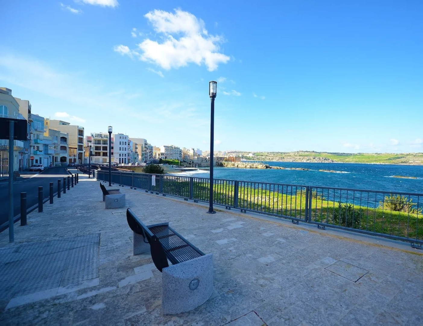 Harbour Lights Seafront Penthouse by Getaways Malta