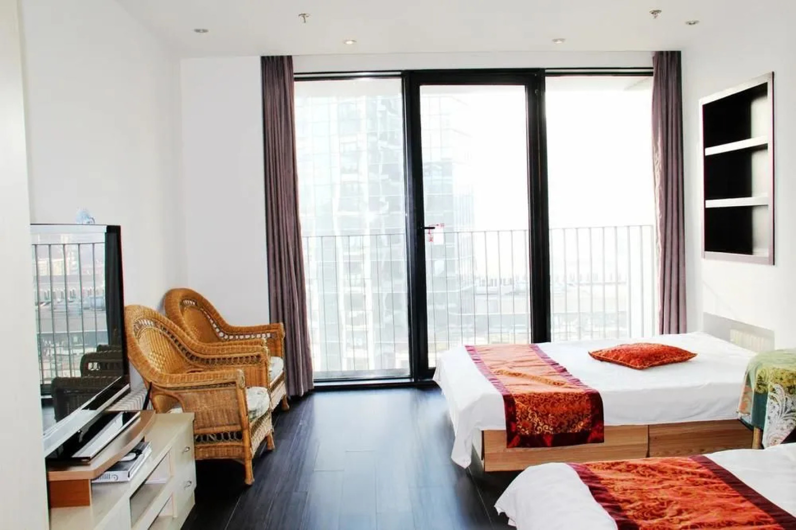 Enji Apartment Hotel Bainianhui - Dalian