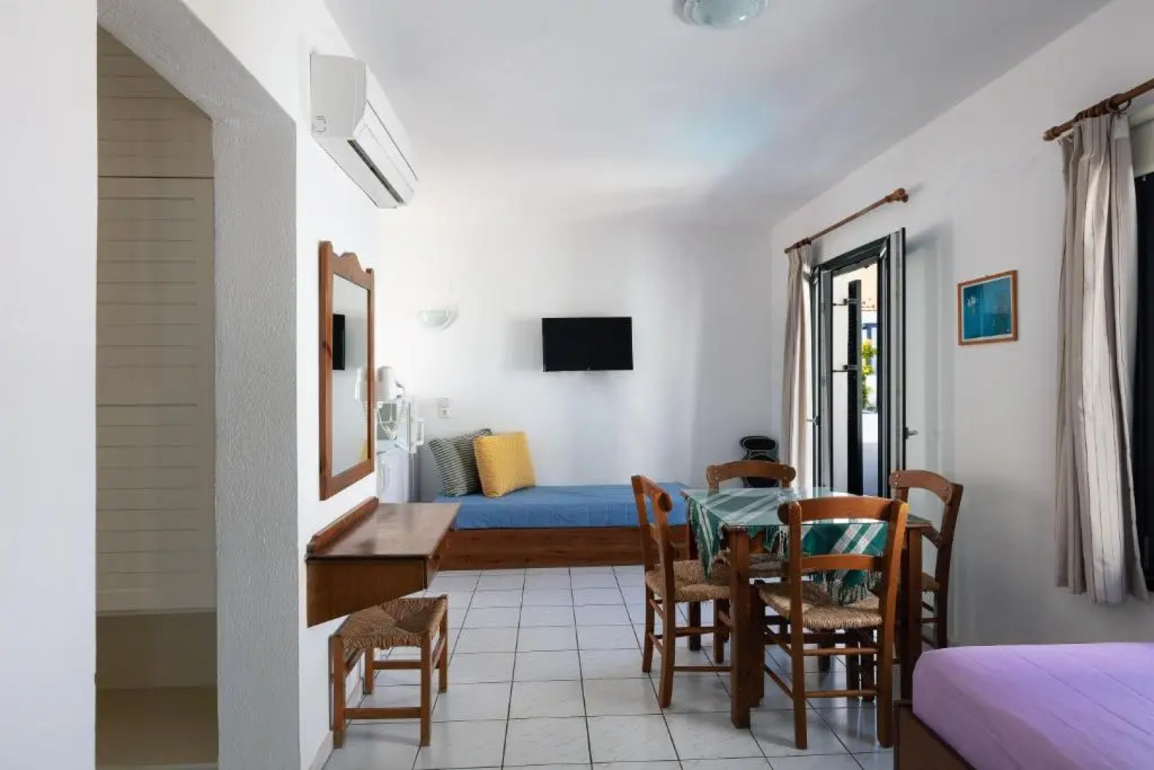 Konaki Studios & Apartments
