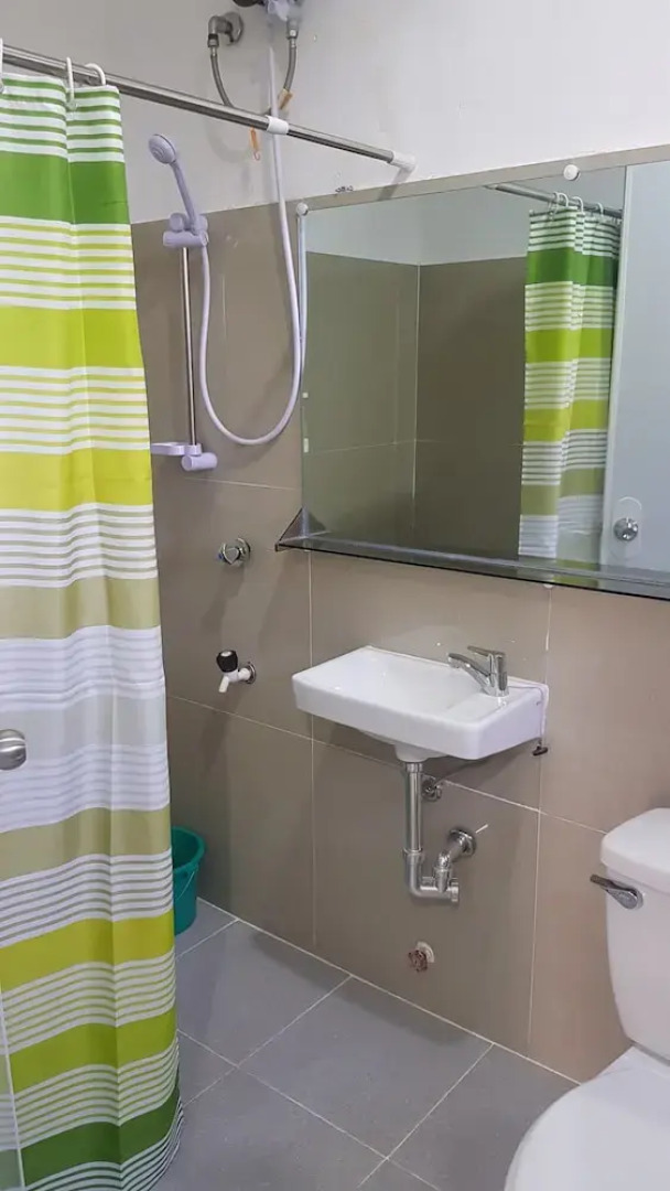 Spacious Private apartment at Laorenza Residences