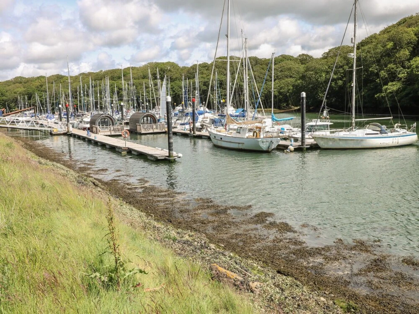 4 Honeyborough Farm Cottages