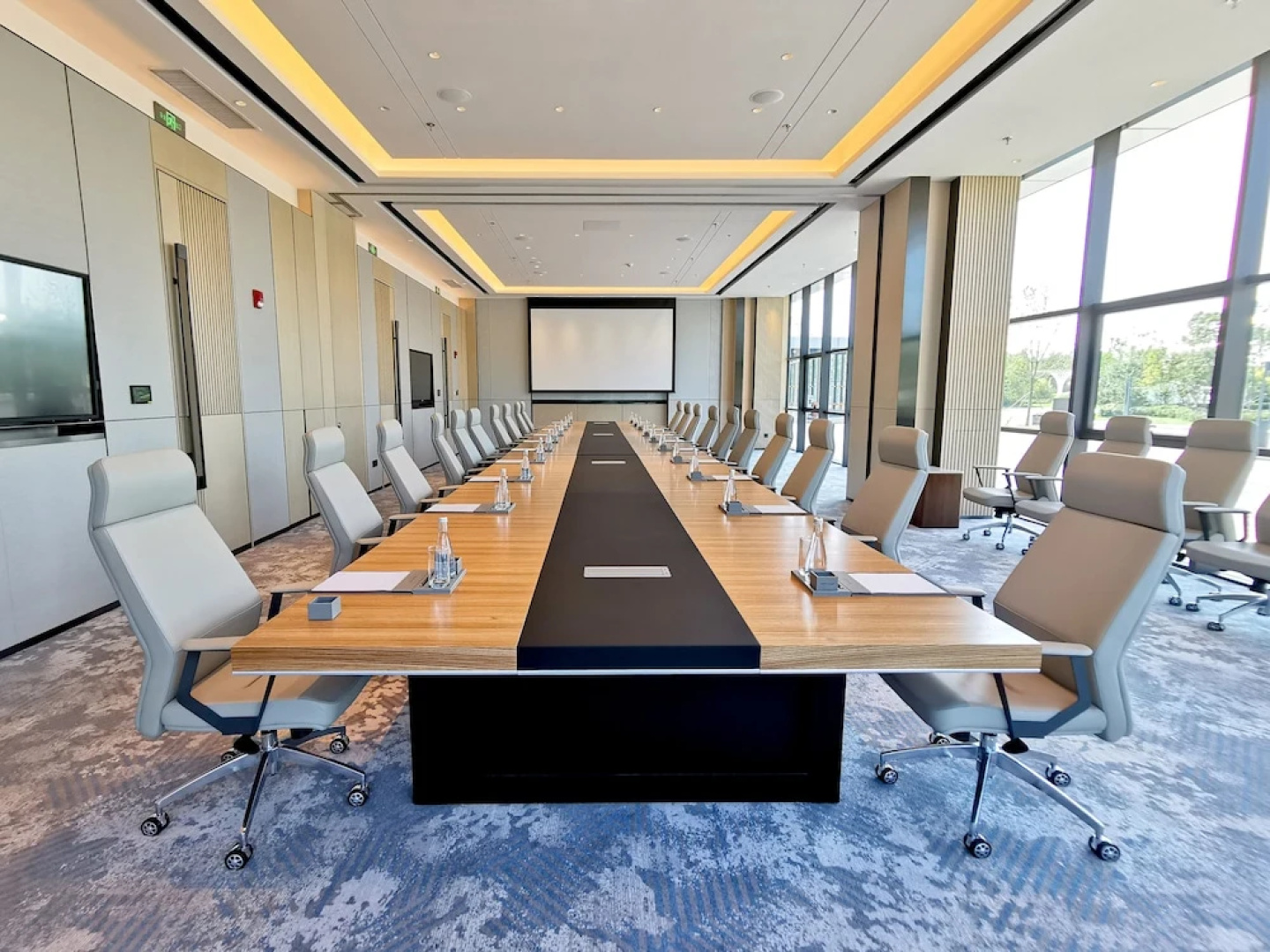 Courtyard by Marriott Qinhuangdao