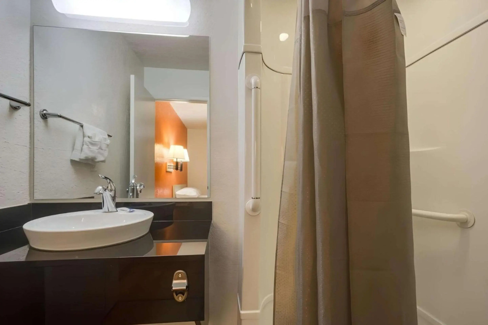 Motel 6 – Lakewood, CO