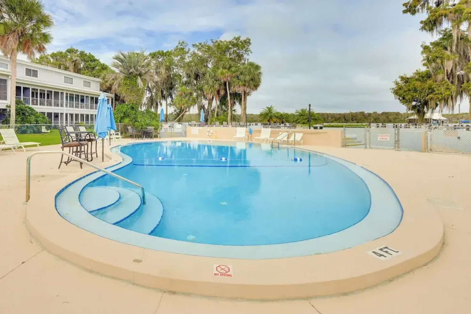 Riverfront Weleka Condo w/ Dock & Pool Access