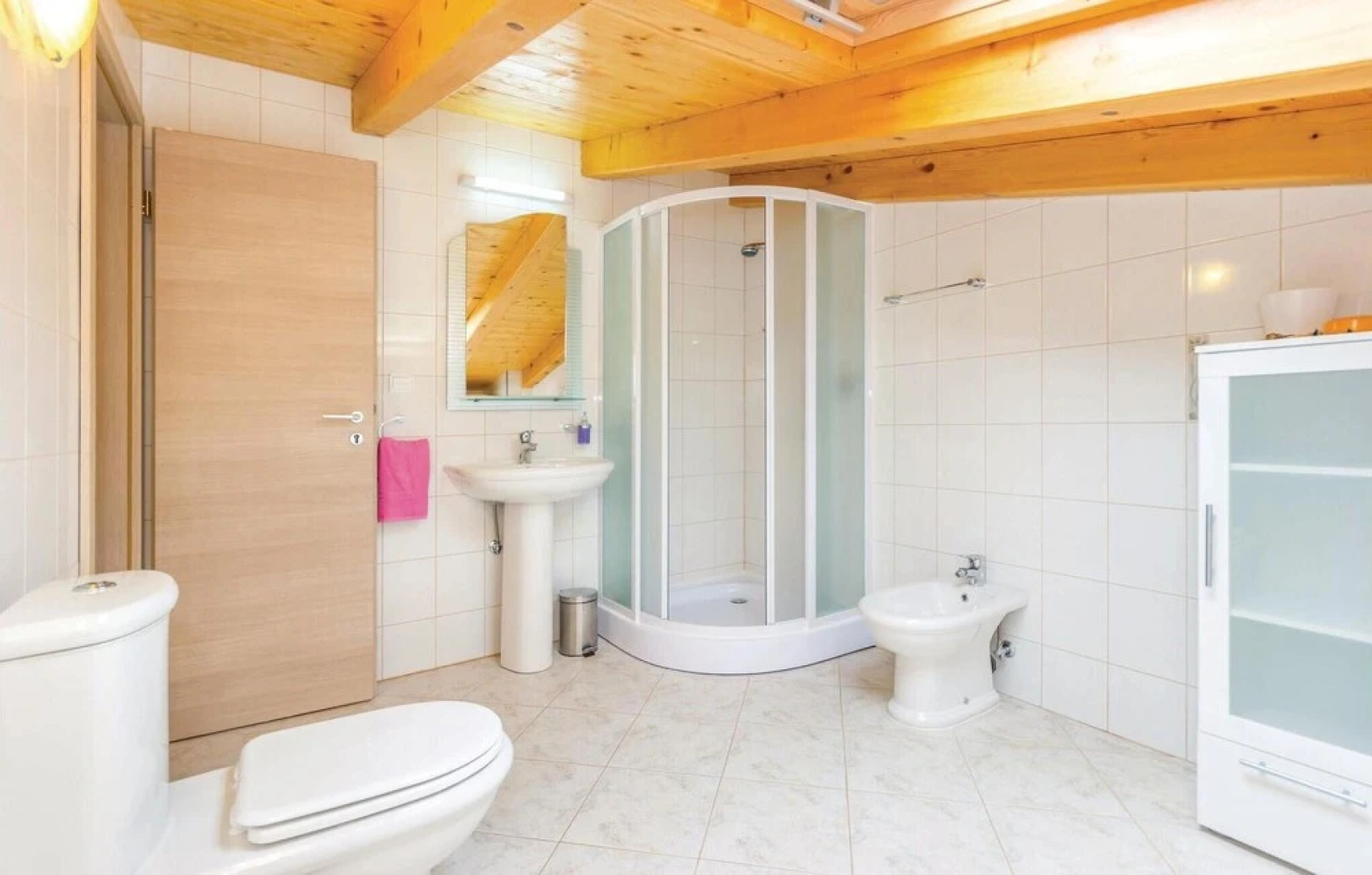 Amazing Home in Medveja with Hot Tub, WiFi & 4 Bedrooms