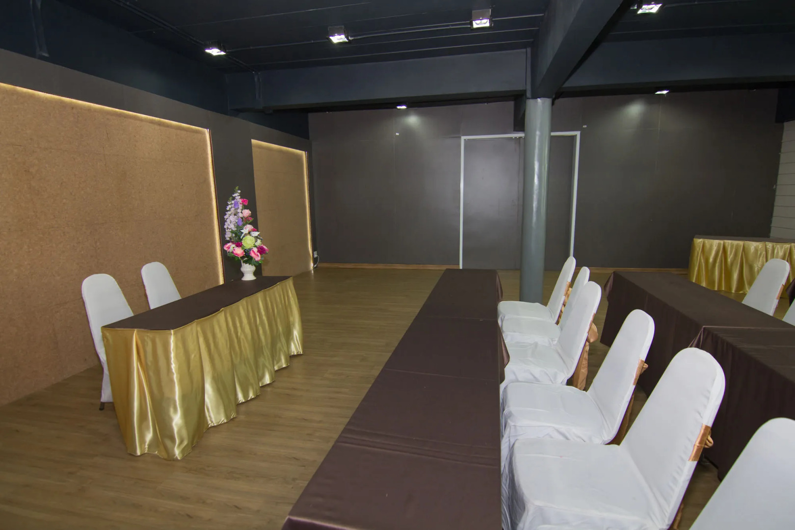 Prajaktra City Hostel