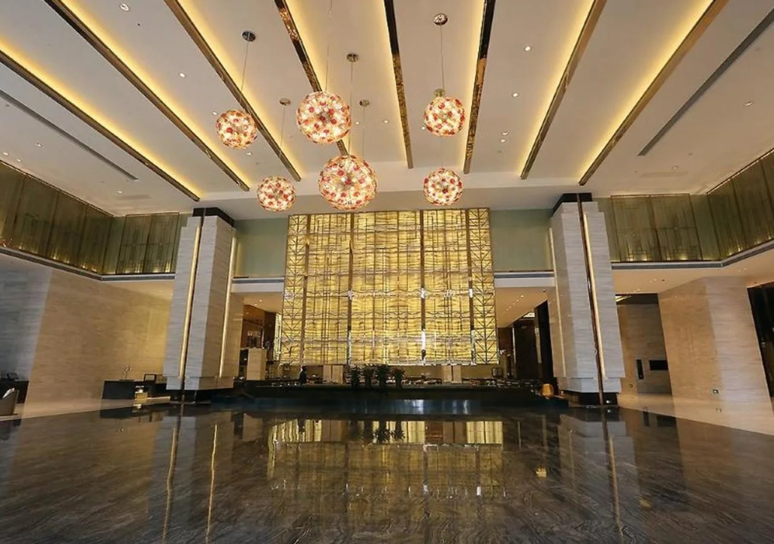 Pullman Shishi Mattison