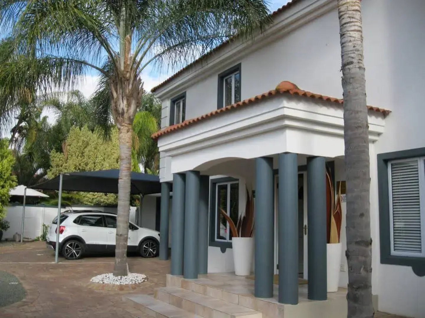 Pictures Boutique Hotel