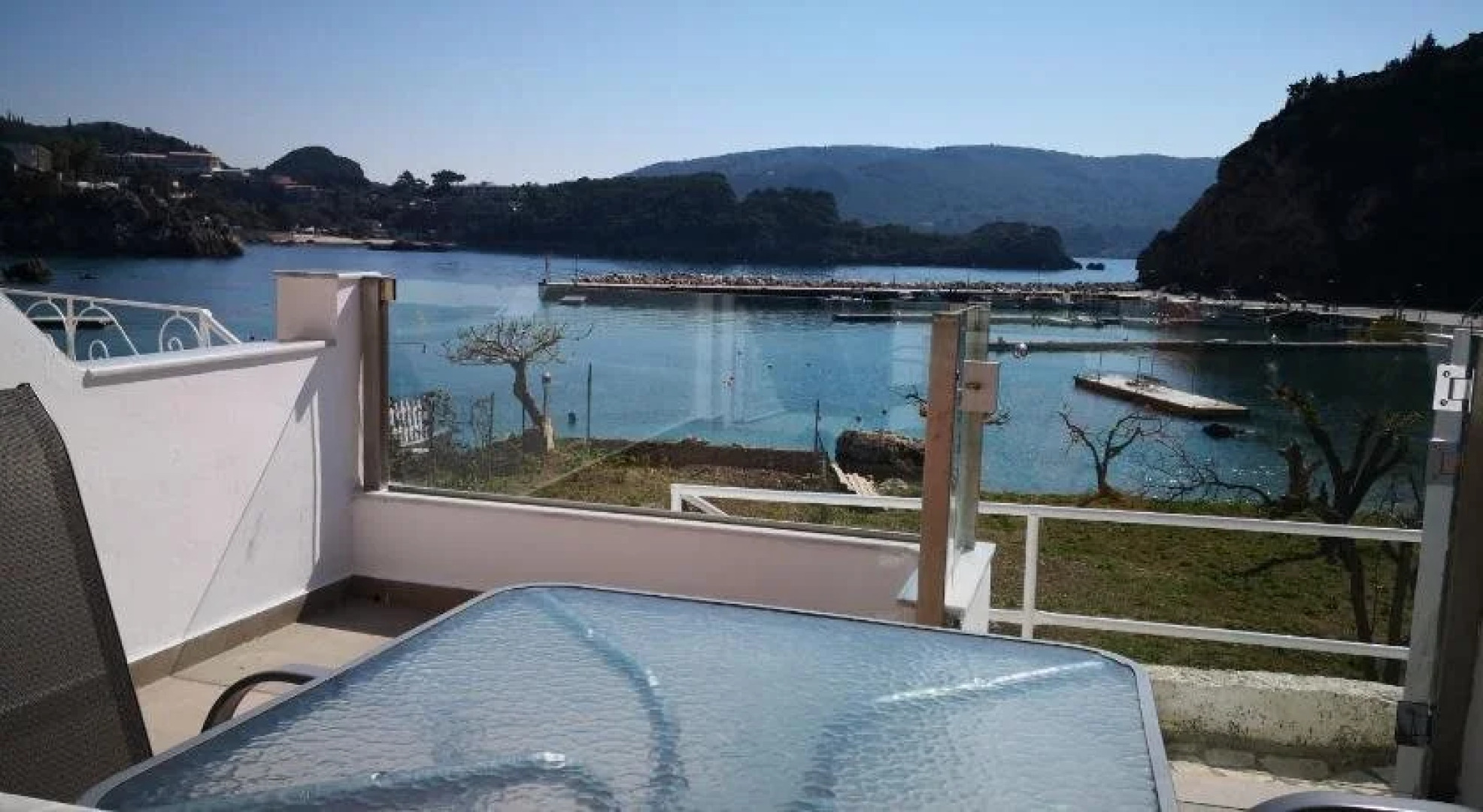 Molos Beach Apartments