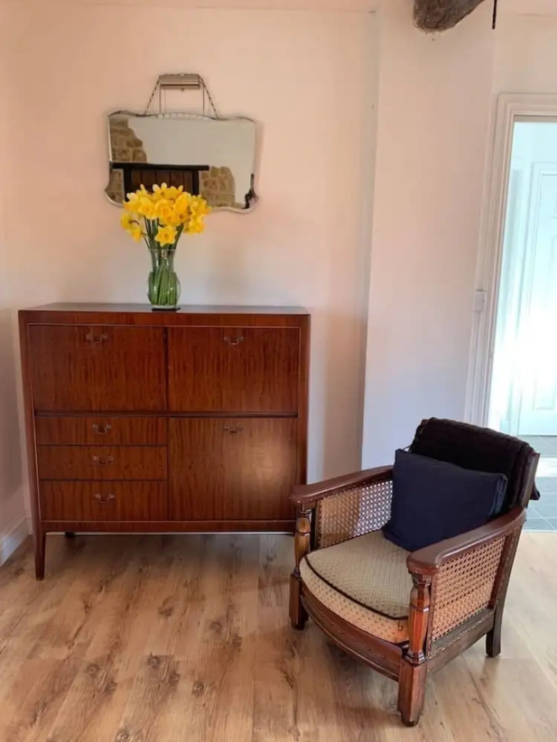 Charming 2-bed Cottage in Templecombe