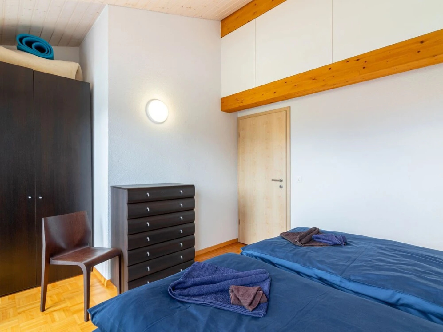 Tasman S16 2 Port-valais