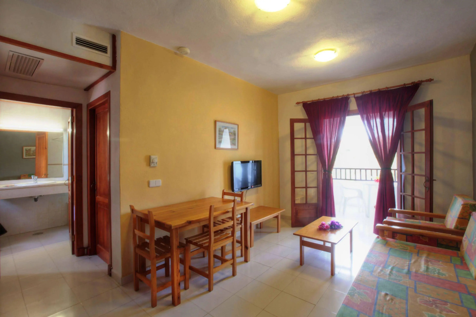 Fergus Club Carema Splash