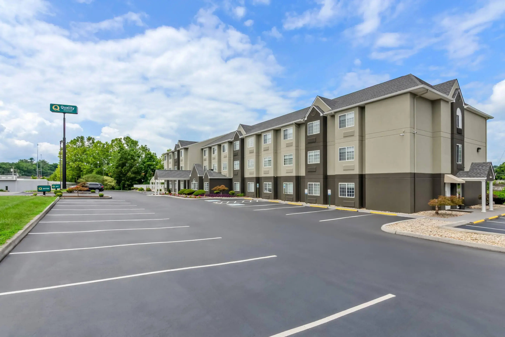 Quality Inn & Suites I-81 Exit 7