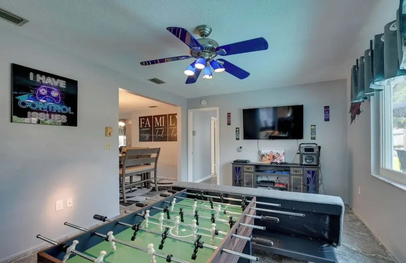 Home Near Werner-boyce & New Port Richey!