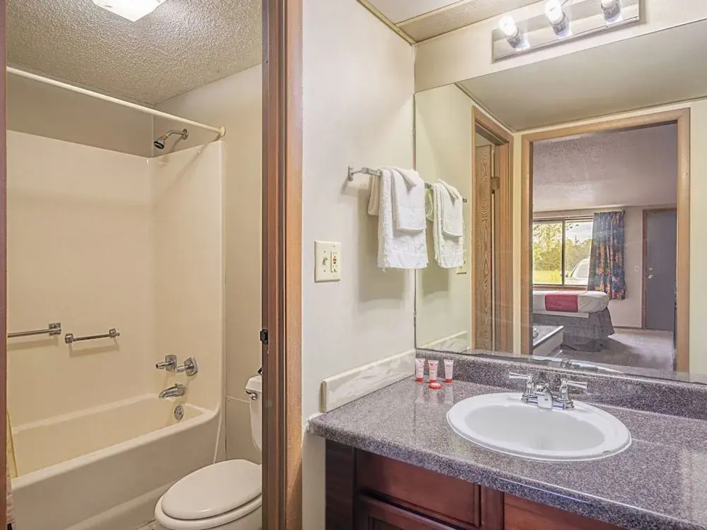 OYO Hotel Daleville AL Hwy 84