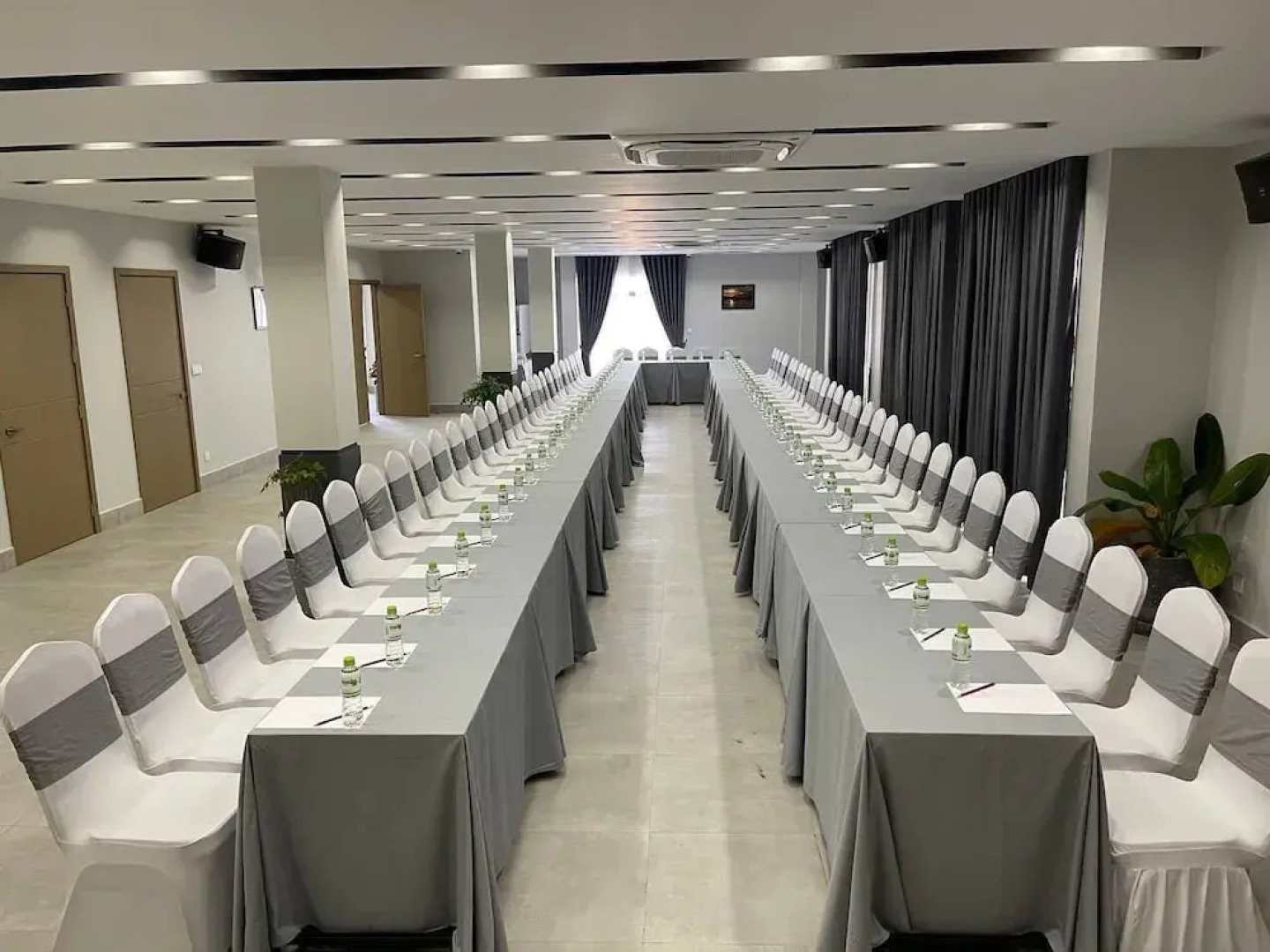 The Square Kampot Hotel