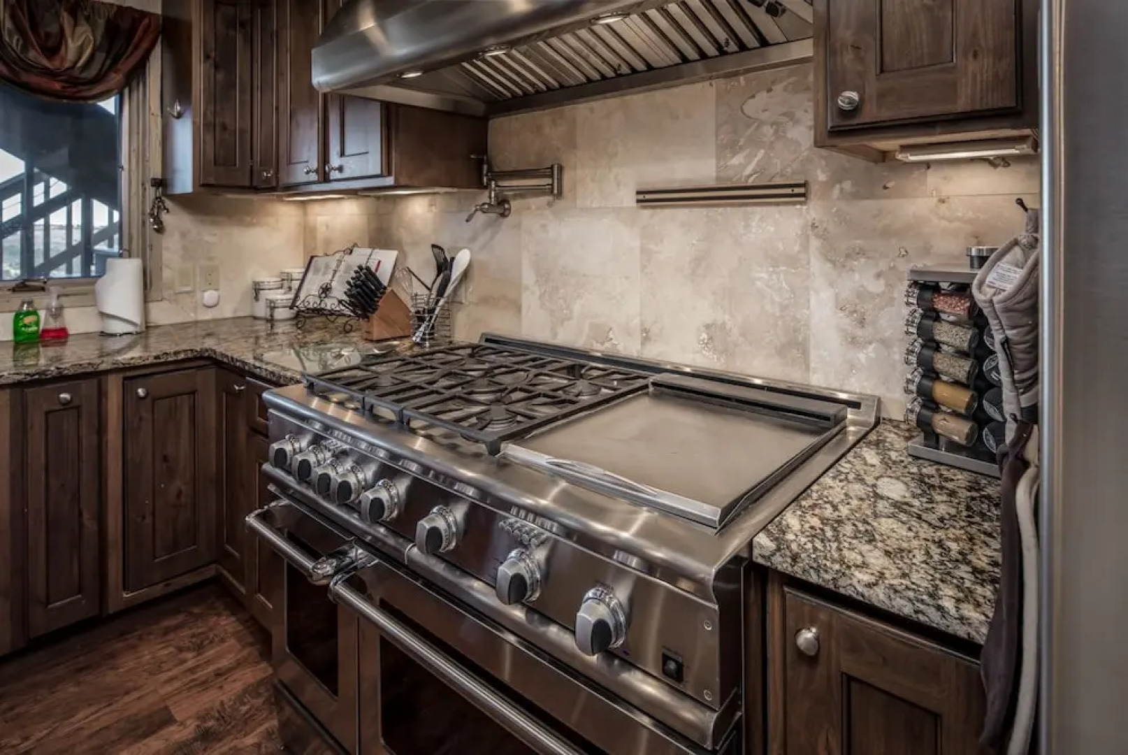 ALTO ESCAPE - Four Bedroom Home