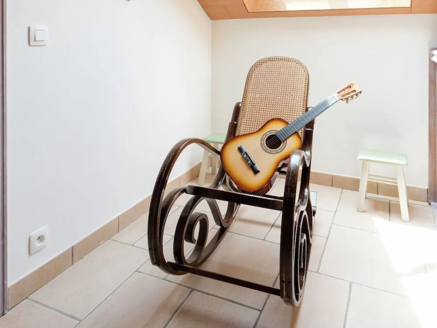 Nice Villa, Renovated 2015, Large Garden, Quiet Location, 10km From Houffalize