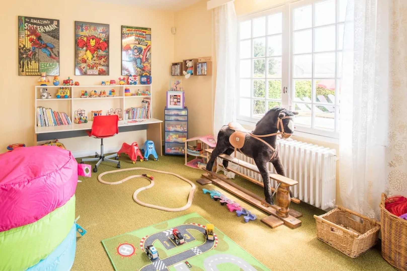 6 Bedrooms, Ideal for Multi-generation Families, 5 Reviews, Near Sandy Beaches