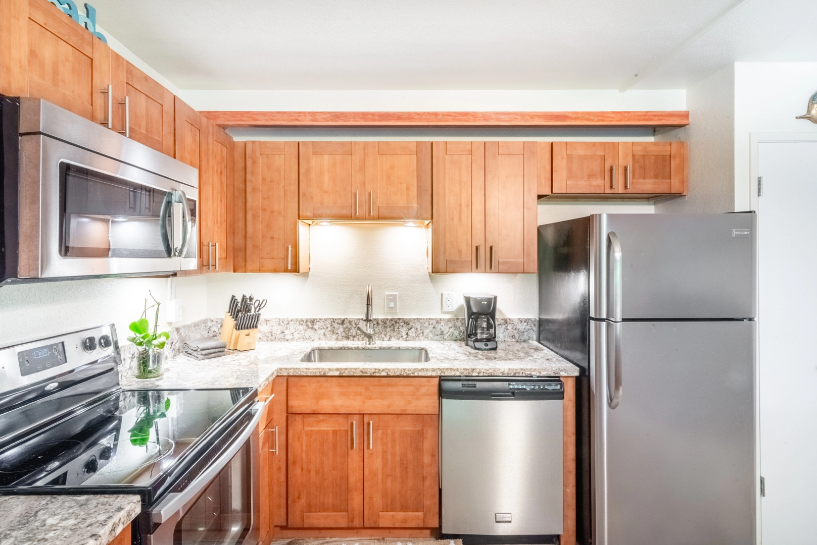Wonderful Kihei Kai Nani renovated condos - 230