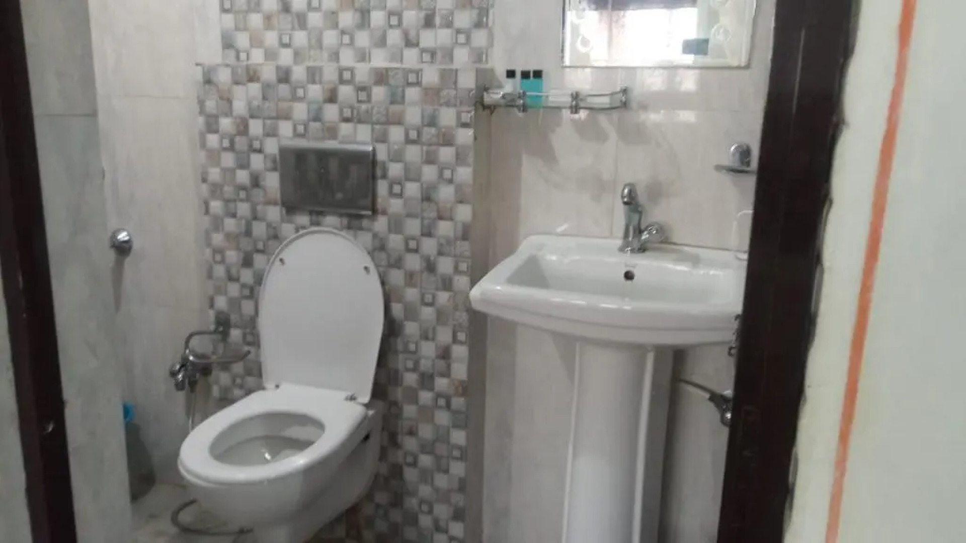 The Royal Lake View Villa