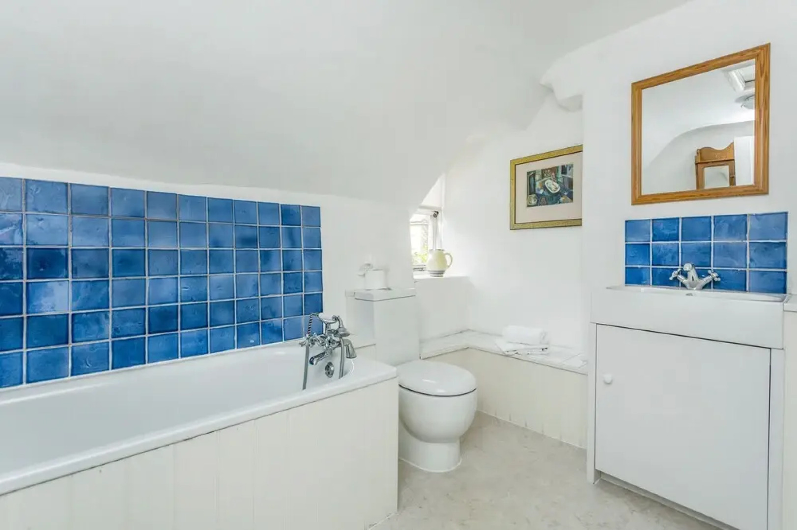 Stone Cottage close to village shop, pool & pub