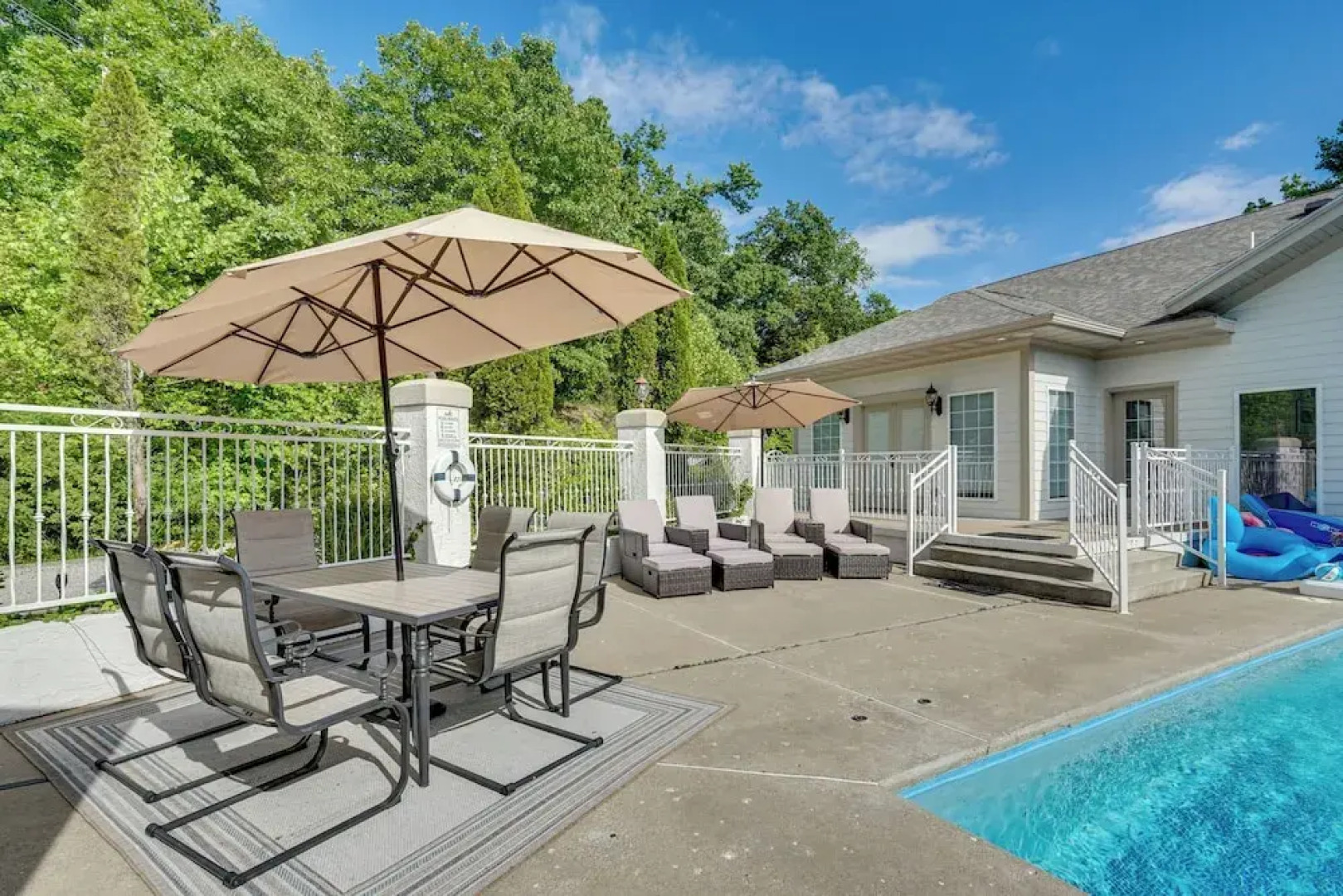 10-acre Lakefront Home w/ Pool, Hot Tub & Dock!