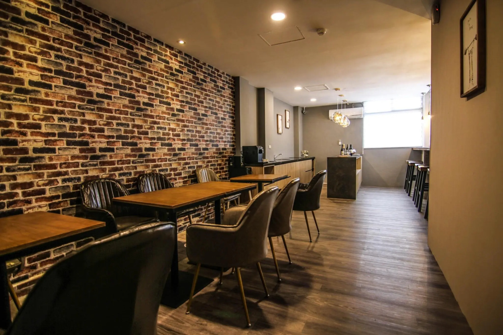 SunMoonLake Loft Inn