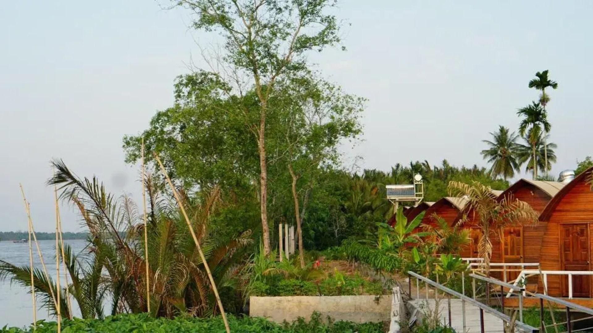 Hong thai River side homestay