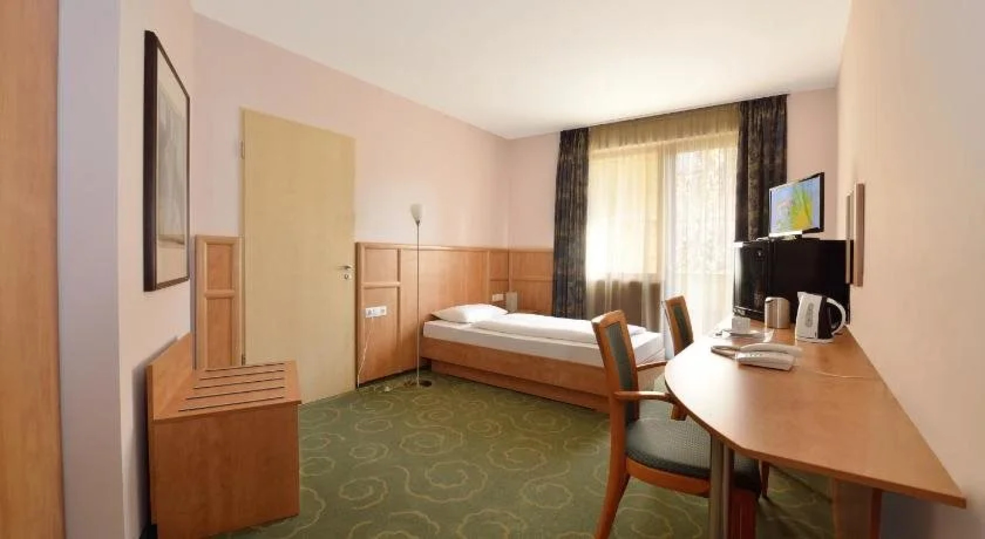 Business Hotel Semiramis