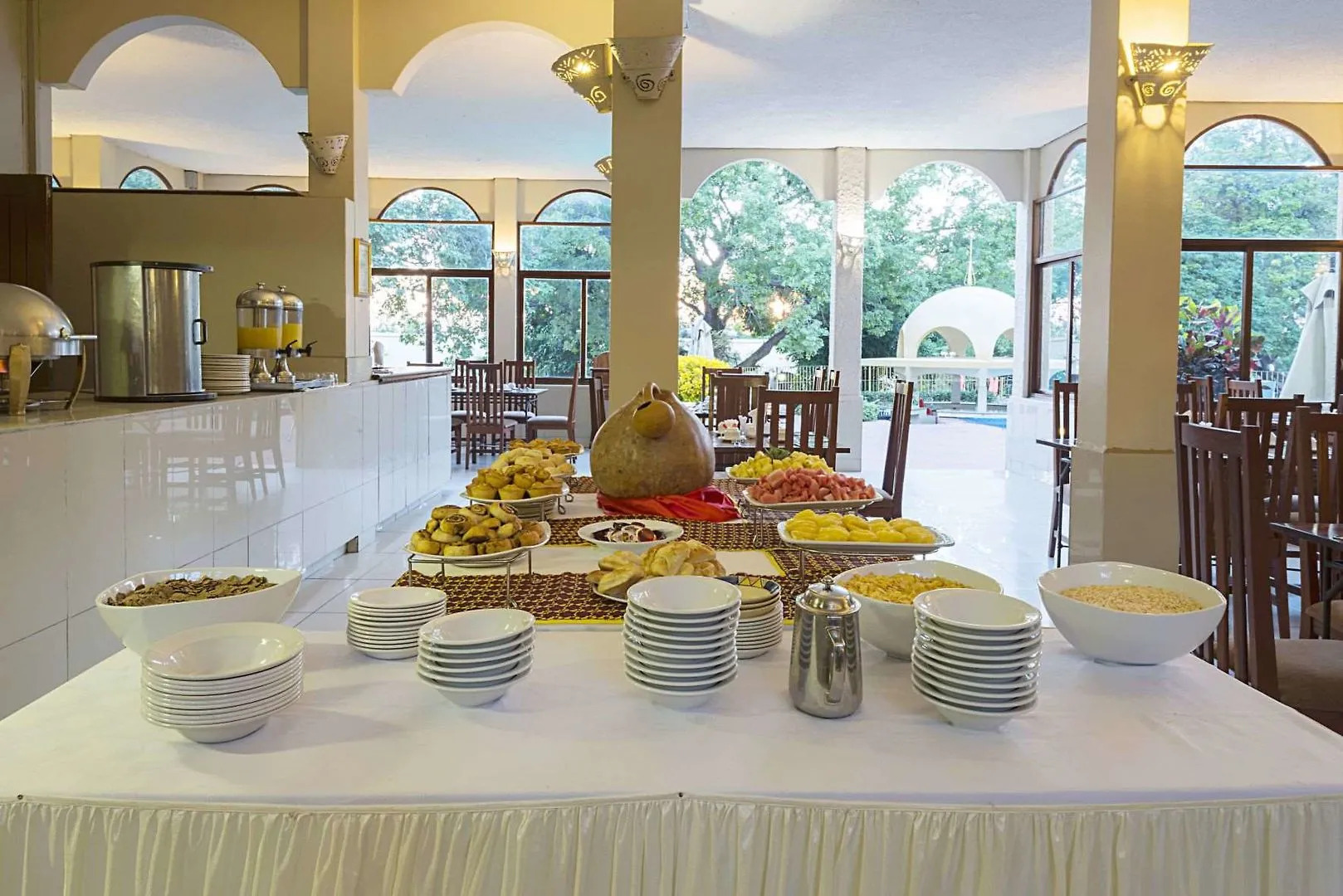 Victoria Falls Rainbow Hotel