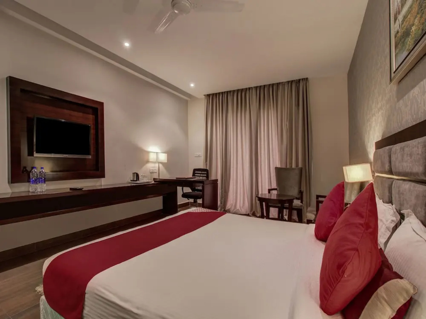 OYO 3575 The Wave International