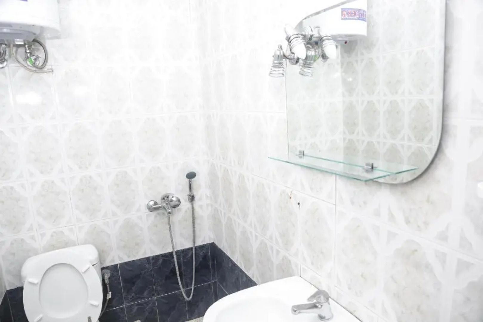 Gioulis Apartments & Studios