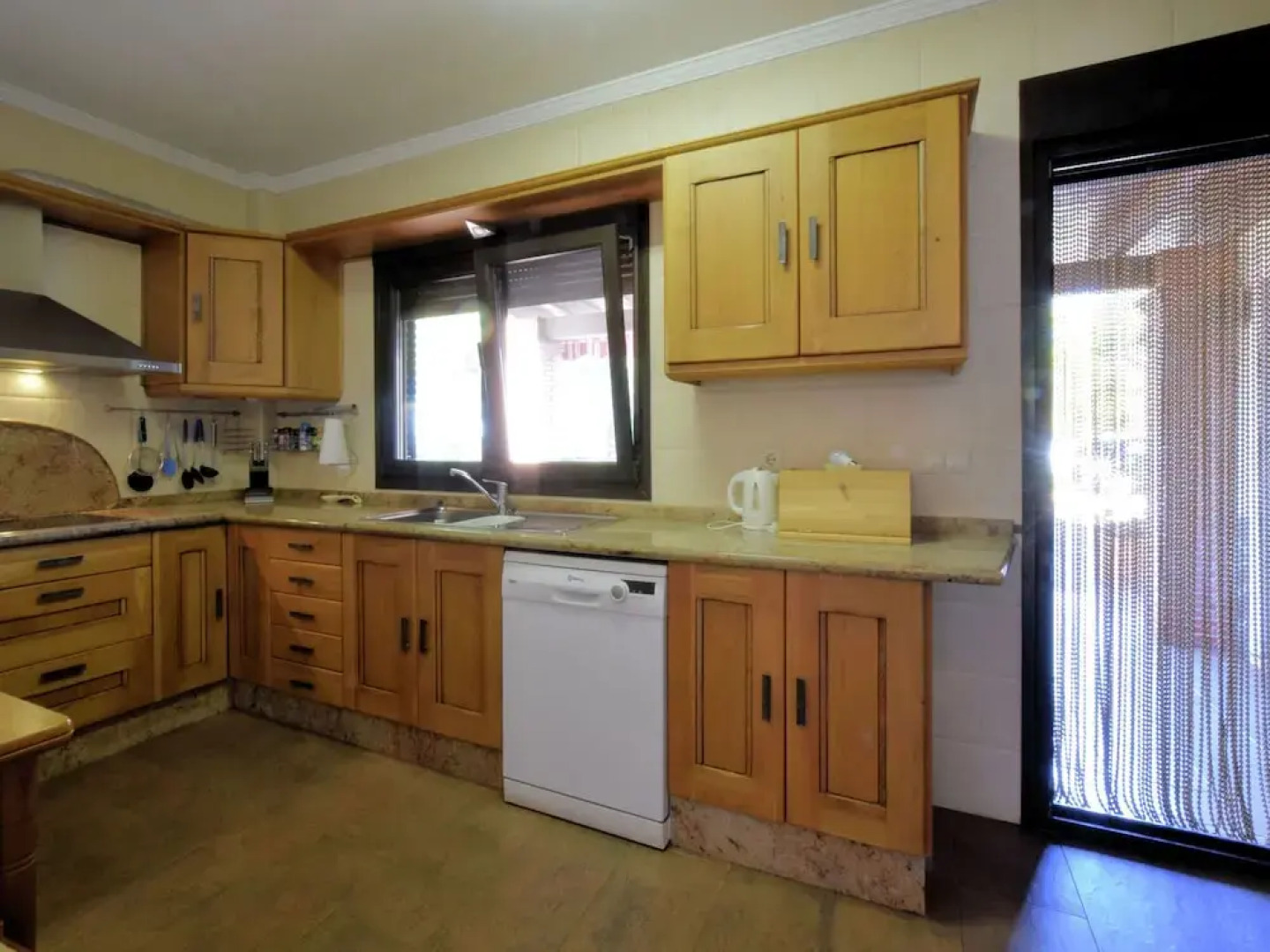 Independent Villa With Private Pool on an Estate in Sayalonga Costa del Sol