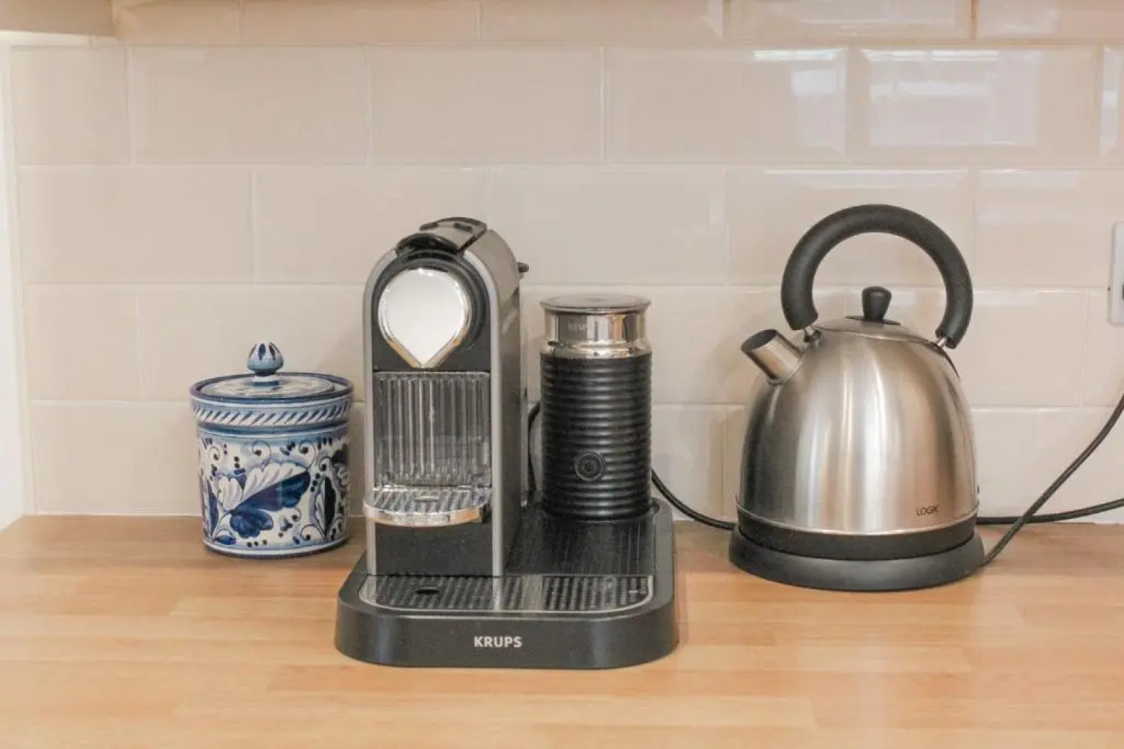 East Street Beach House - Luxury Living by the Sea