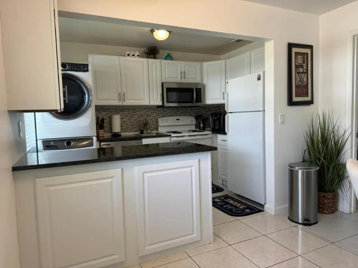 Cozy 2 bedroom near intercoastal & beaches