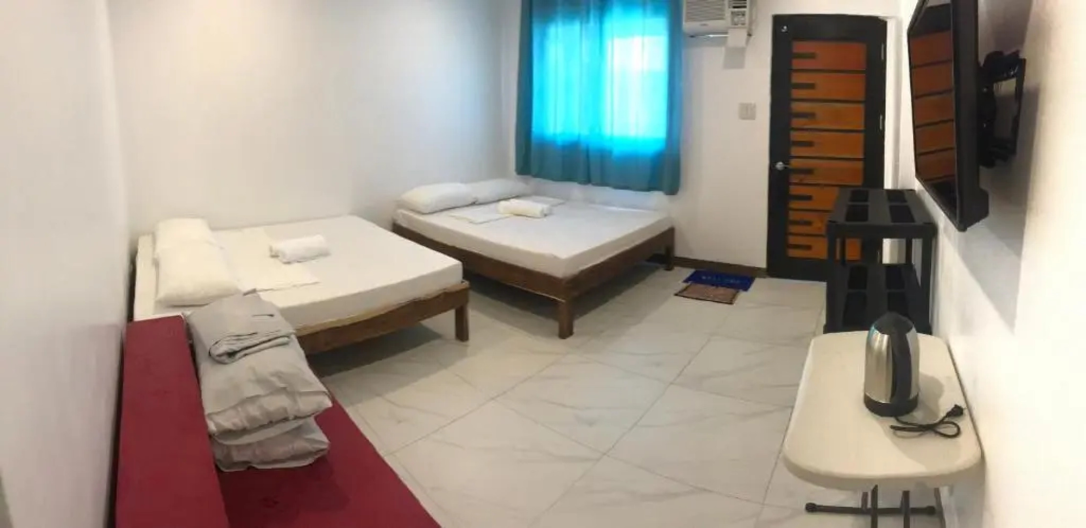 Seabreeze Beach Lodge