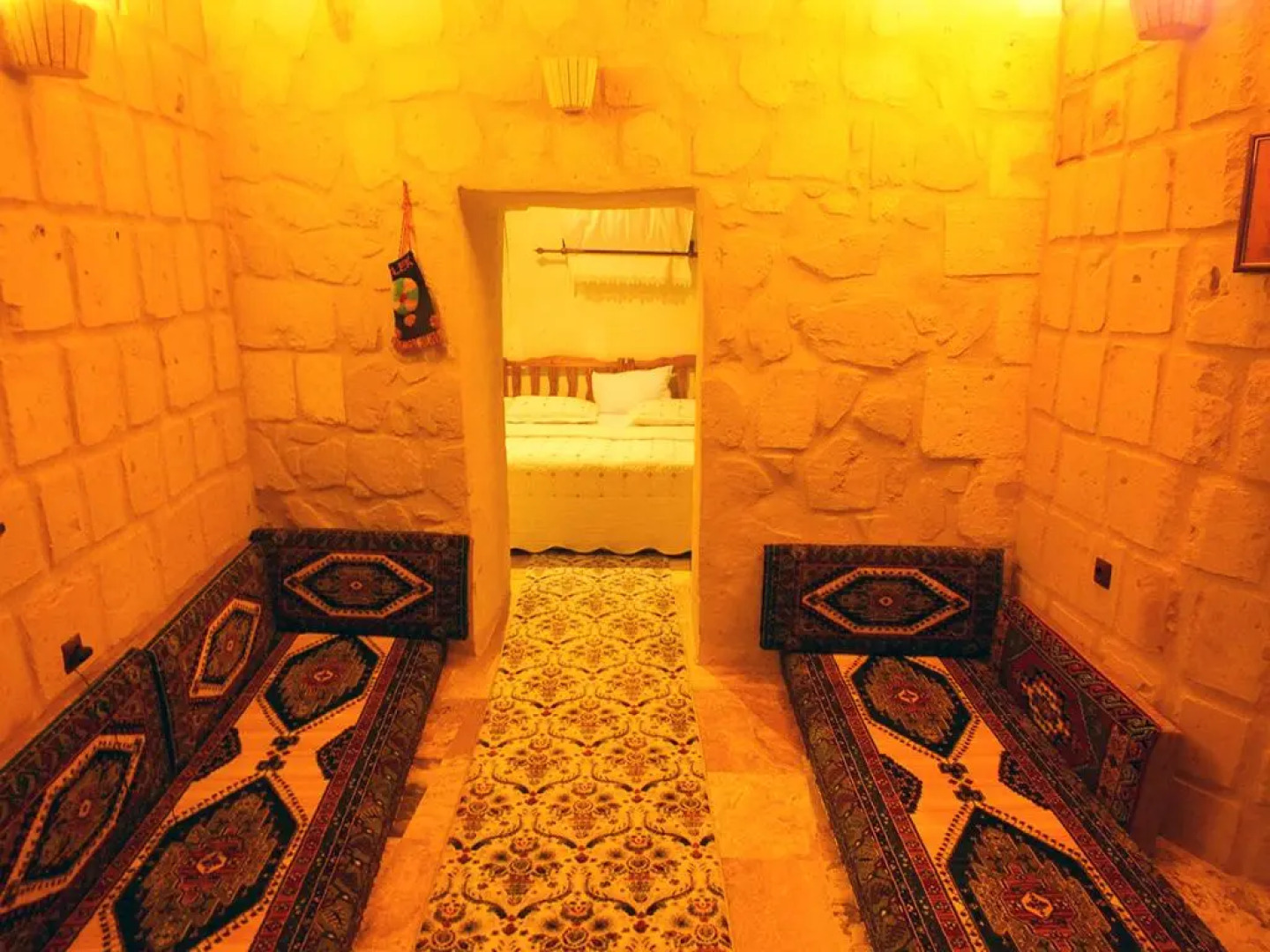 Dilek Tepesi Cave Hotel