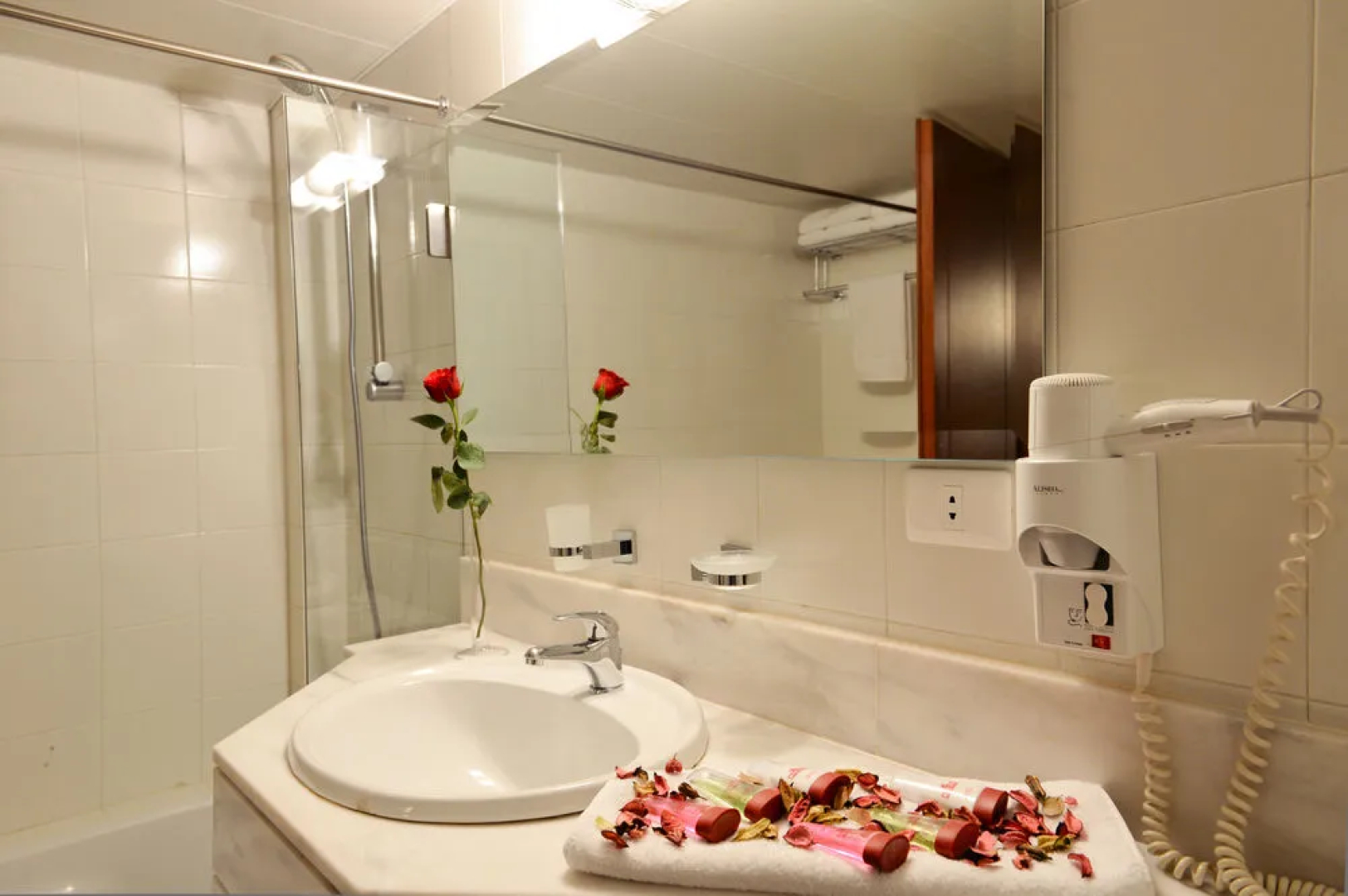 Le Cedrus Hotel