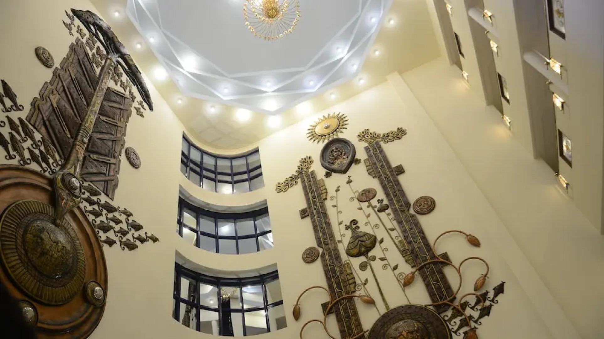 Sandesh The Prince - 4 Star Hotel