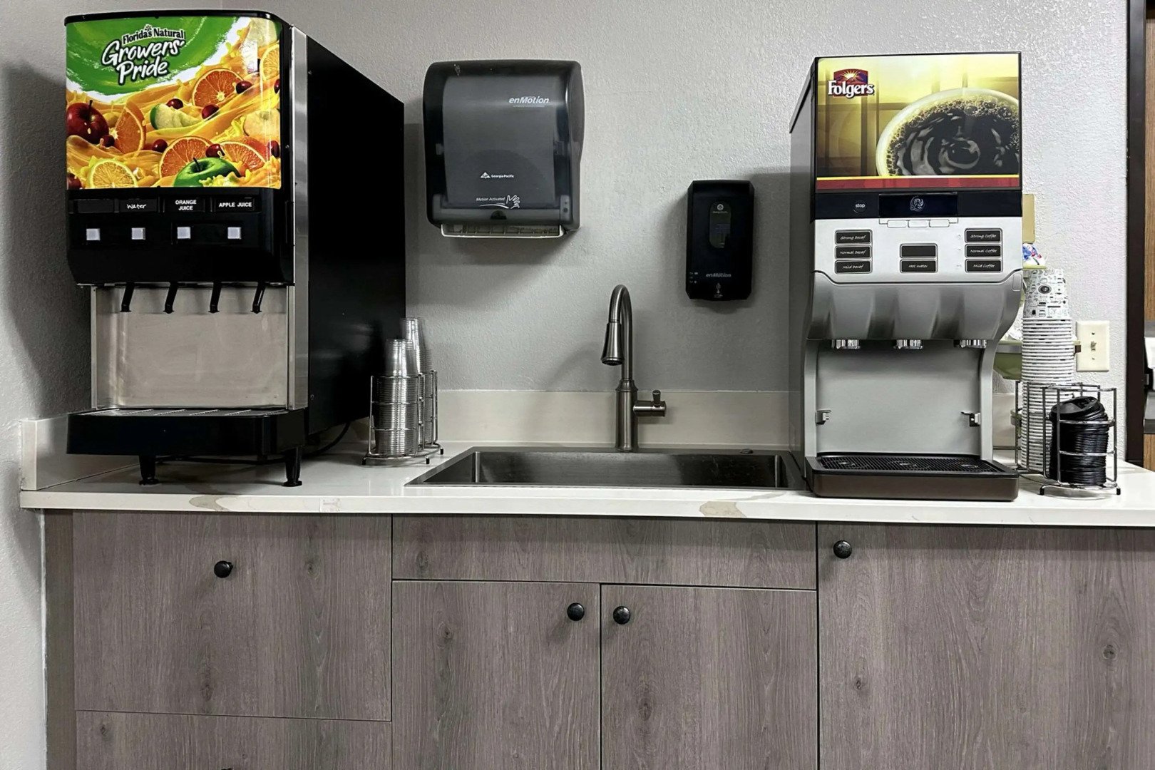 Quality Suites Near West Acres