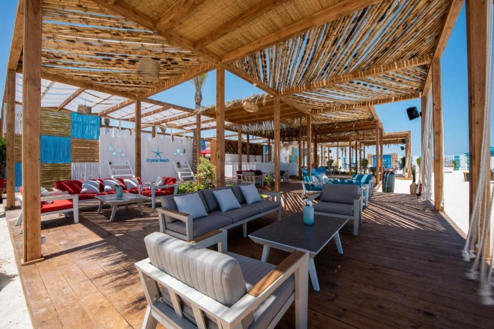 Crystal Inn by Almasa