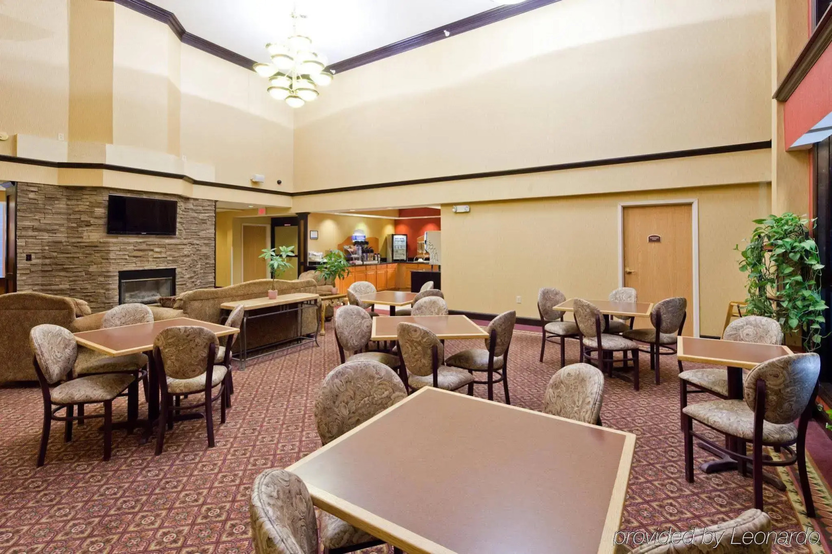 Holiday Inn Express & Suites Wauseon by IHG