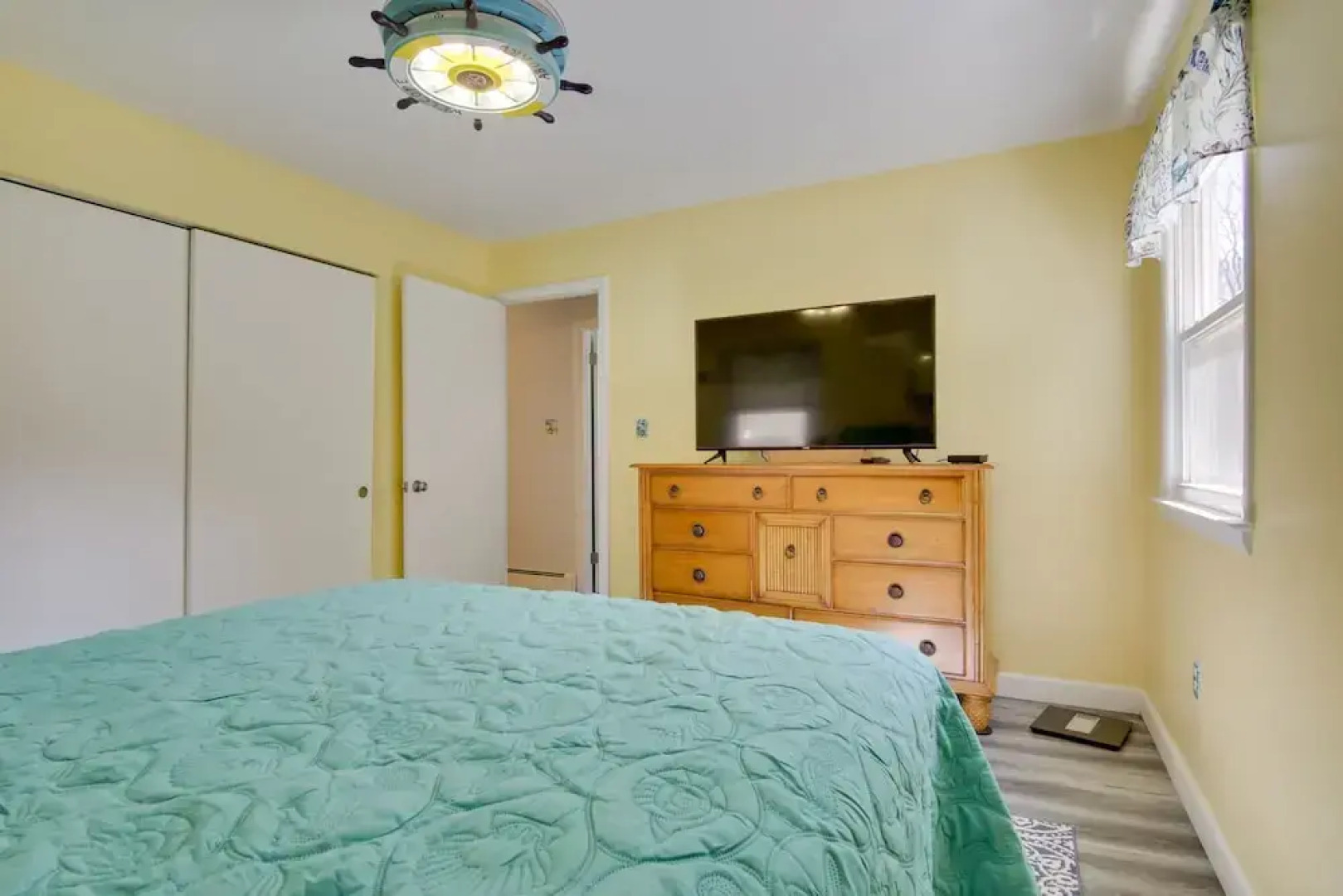 4 Mi to Beaches: Pet-friendly Berlin Home!