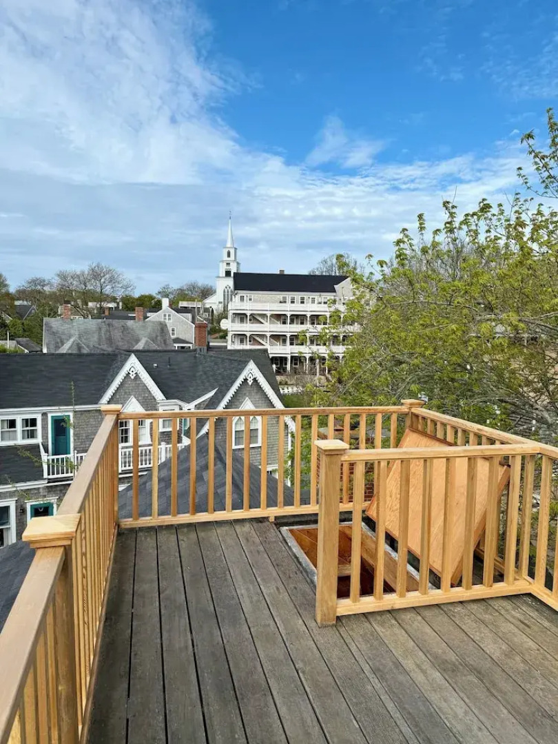 Seven Sea Street Inn