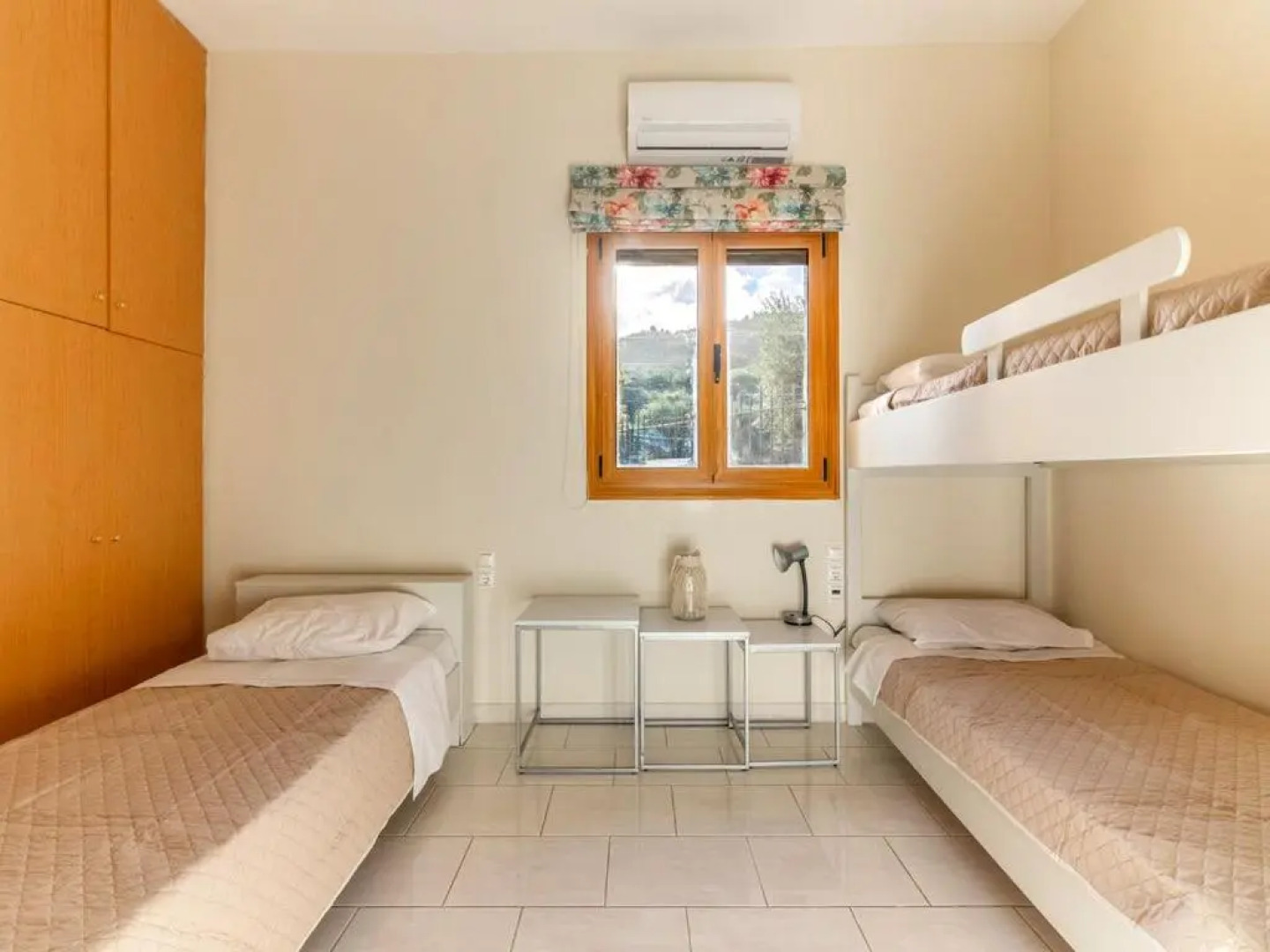 Roza House With Great View